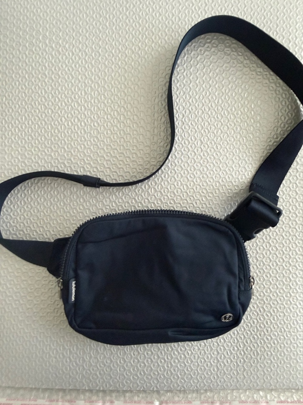 lululemon athletica Navy Men's Sling Belt Bag